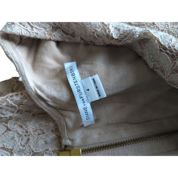 Diane von Furstenberg Wanda Lace Dress size 4 - Picture 4 of 7